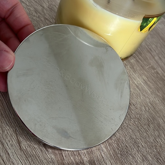 Bath & Body Works Limoncello Scented Candle - Picture 5 of 6